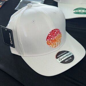 TaylorMade performance, one size hat